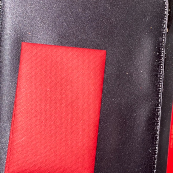 AUTHENTIC VALENTINO VANITY - Picture 2 of 8